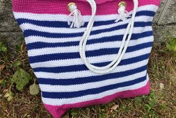 crocheted-beach-bag-amazing-beautiful-beach-bags-35-free-crochet-patterns-new-2019