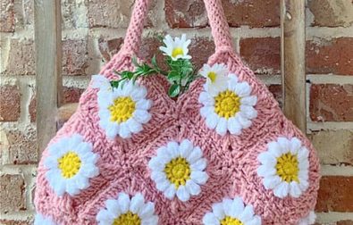 daisy-crochet-granny-square-tote-bag-free-pattern