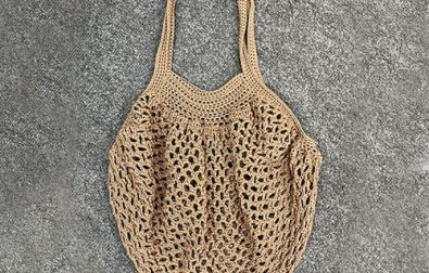 farmers-style-mesh-crochet-market-bag-free-pattern