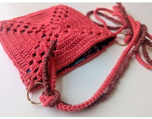 mini-crochet-granny-square-shoulder-bag-free-pattern