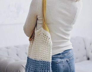 one-piece-mesh-crochet-beach-bag-free-pattern