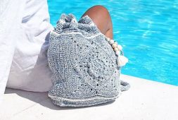 wildrose-crochet-granny-square-backpack-free-pattern